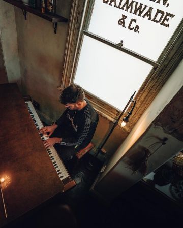 The Adidas T-shirt Alexander Wang football Alex Pall on the account Instagram of @alexpall