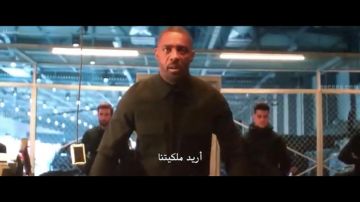 Chemise noire boutonnée avec poches portée par Brixton (Idris Elba) dans Fast & Furious Presents: Hobbs & Shaw