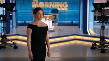 Noir Hors de l'Épaule Robe Fourreau porté par (Reese Witherspoon) dans L'émission du Matin (S01)