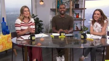 Frame Off White Multi Striped Sweater worn by Carissa Loethen Culiner on E! News August 19, 2019