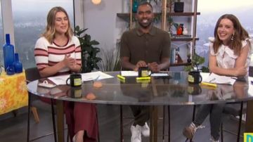 BCBG MAXAZRIA Deep Red Wide Leg Pants worn by Carissa Loethen Culiner on E! News August 19, 2019
