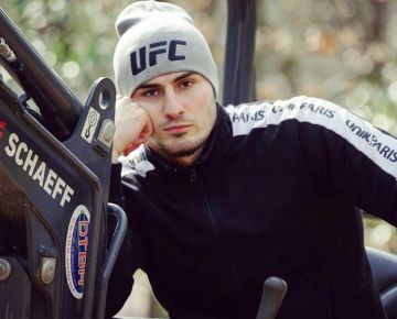 La gorra de UFC usada por IbraTv en su instagram account@ts_ibra