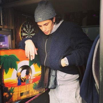 Le bonnet Lacoste porté par Moha La Squale sur son compte Instagram