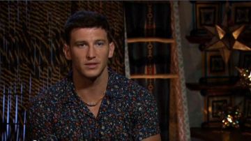J.Crew Floral Short Sleeve worn by (Blake Horstmann) in Bachelor in Paradise (S06E05)