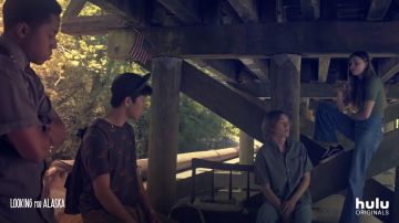 Vans Shoes of Alaska Young (Kristine Froseth) in Looking for Alaska (S01)