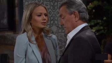 Iro Dentelle Haut de Garniture en Rose porté par Abby Newman (Melissa Ordway) comme on le voit sur les Jeunes et Les Agités 21 août 2019