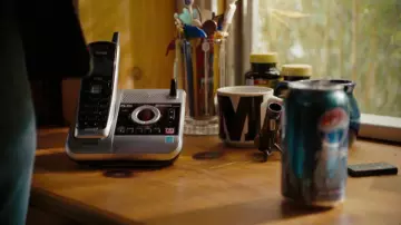 Cordless Phone of Mike Chadway (Gerard Butler) in The Ugly Truth