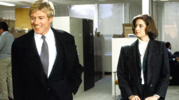 Gabardina negra usada por Tom Logan (Robert Redford) en Legal Eagles