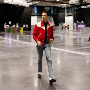 Pantalones vaqueros Celine usados por G-Eazy Instagram Pic agosto 17, 2019