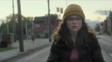 Sombrero marrón usado por Zoe Margaret Colletti en SCARY STORIES Bande Annonce VF # 2 (Film d'Horreur, 2019) NOUVELLE