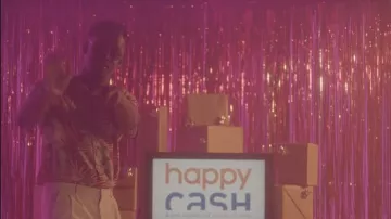 Chemise Hawaienne Rouge porté par Black M dans Black M - Dans mon délire (Clip officiel) ft. Heuss L'enfoiré, Soolking