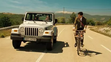 Jeep Wrangler rubicon of Mr. Bean (Rowan Atkinson) in Mr. Bean's Holiday