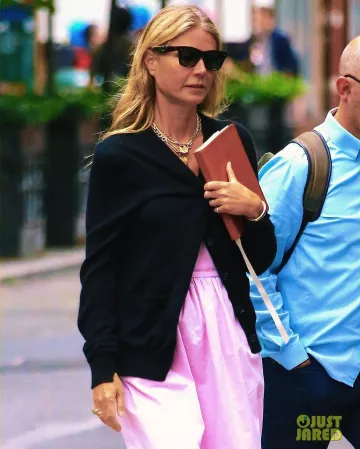 Ray Ban Original Wayfarer 2140 Lunettes de soleil portées par Gwyneth Paltrow Ville de New York, 27 août 2019