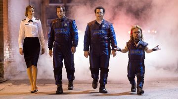 Black pencil skirt worn by Violet (Michelle Monaghan) in Pixels