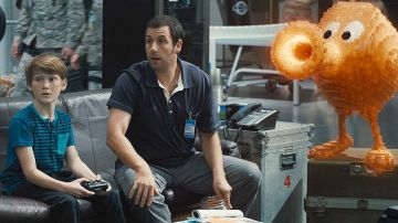 PS4 Wireless Controller used by Matty Van Patten (Matt Lintz) in Pixels