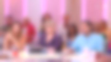 La Veste longue, voile transparent imprimé cercles de Caroline Diament dans Je t'aime etc... 02.09.2019