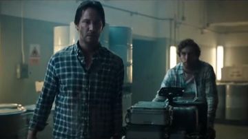 Standard-fit plaid twill shirt worn by William Foster (Keanu Reeves) in Replicas