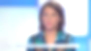 La chemise dentelle et fleurs de Mélanie Taravant dans C à dire le 02.09.2019