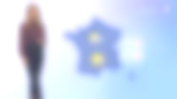 Camisa estampada de Chloé Nabédian en Météo de France 2 de 04.09.2019