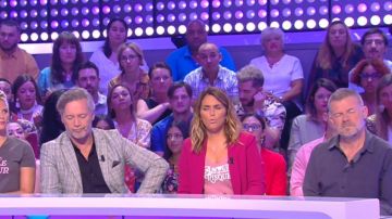 Le t-shirt L'amour du risque de Valerie Benaim dans Touche pas à mon poste