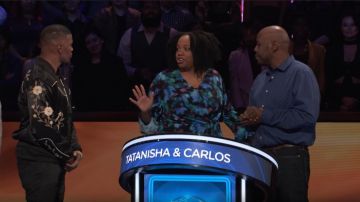 Big & tall straight fit stretch jean usado por Carlos en Beat Shazam(S02E04) junio, 19 2018 