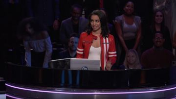 Chaqueta motera de cuero rojo usada por Corinne Foxx en Beat Shazam (S02E03) junio, 12 2018