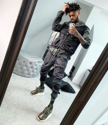 Sneakers worn by scarlxrd on his instagram.