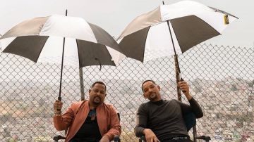 Noir et blanc parapluie utilisé par le Détective Mike lowrey chargé (will Smith) dans Bad Boys pour la Vie