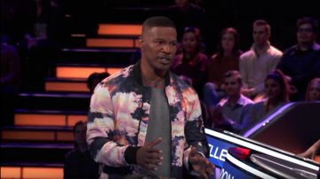Grey t-Shirt worn by Jamie Foxx in Beat Shazam (S03E11) August 6, 2019