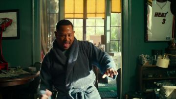 Bleu robe bain porté par le Détective Marcus Burnett (Martin Lawrence) dans Bad Boys pour la Vie