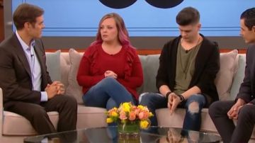 Camiseta caqui usada por Tyler Baltierra en The Dr. Oz Show septiembre, 14 2018