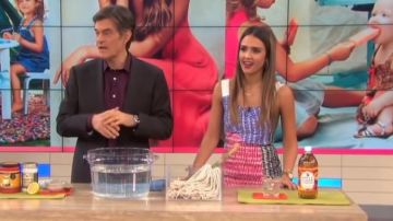 En argent Sterling de haute poli rond hoop boucles d'oreilles portées par Jessica Alba sur Le Dr Oz Show 27 septembre 2018