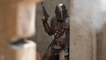 Arnés de hombro usado por The Mandalorian (Pedro Pascal) como se ve en The Mandalorian (Temporada 1)