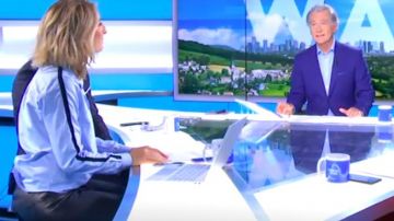 Le legging noir en simili cuir de Caroline Delage dans William à midi le 05.09.2019