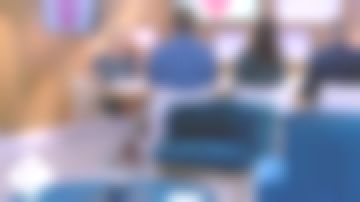 Las botas con tacones de aguja de ante de Anne-Élisabeth Lemoine en Cà vous