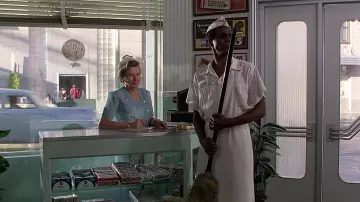 Mounds Chocolate Bars sold by Goldie Wilson (Donald Fullilove) in Back to the Future