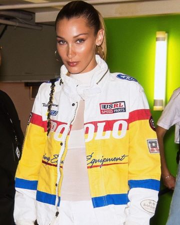 Camiseta Courrèges Sheer Jersey usada por Bella Hadid para dejar a Brandon Maxwell 7 de septiembre de 2019
