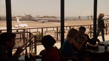 American arlines comme on le voit dans dans Top Gun