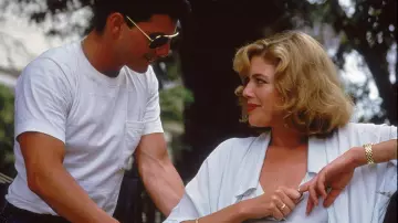 Short sleeve beefy t-Shirt with Pocket worn by Maverick (Tom Cruise) in Top Gun