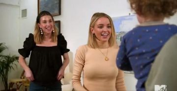 Top negro en algodón usado por Whitney Port en The Hills: New Beginnings (S01E10)