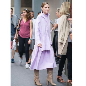 Botas gianvito Rossi laura en bisque usadas por Olivia Palermo Tibi Fashion Show septiembre 8, 2019