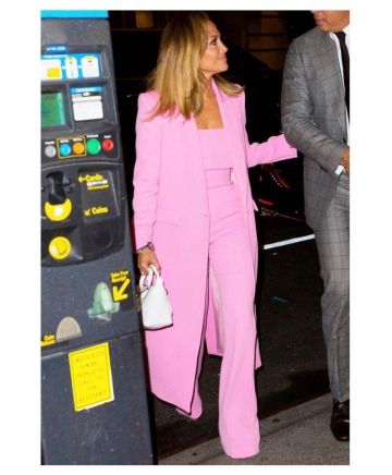 Longchamp Sac porté par Jennifer Lopez Promouvoir les Débrouillards, le 9 septembre 2019