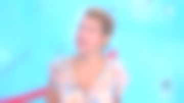 The top print of Laura Tenoudji in Télématin