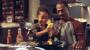Heinz Tomato Ketchup used by Olivia Danielson (Yara Shahidi) in Imagine That