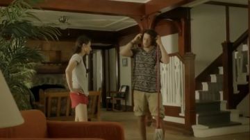 Pantalones cortos de playa beige usados por Lou-Pascal Tremblay en Jérémie S1E19