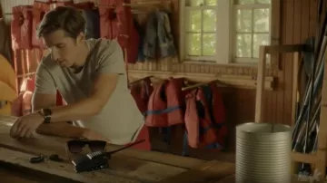 Gafas de sol negras para hombre usadas por Thomas (Pierre-Luc Lafontaine) en Jérémie S1E19
