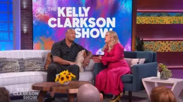 Gucci GG Belted dress worn by Kelly Clarkson as seen in The Kelly Clarkson Show SEPTEMBER 9, 2019