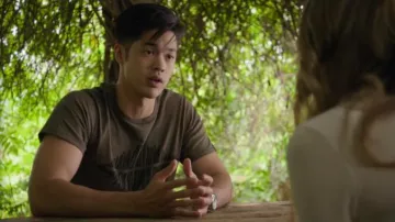 Rag & Bone Diamond tee worn by Zach Dempsey (Ross Butler) in 13 Reasons Why (S03E02)