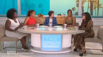 Christian Louboutihn Alminalta napa red sole sandals portées par Marie Osmond dans l'émission The Talk SEPTEMBER 10, 2019