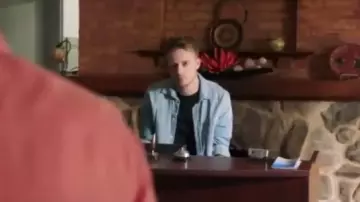 Denim shirt worn by Olivier (Antoine L'écuyer) in Jeremiah (S03E05)